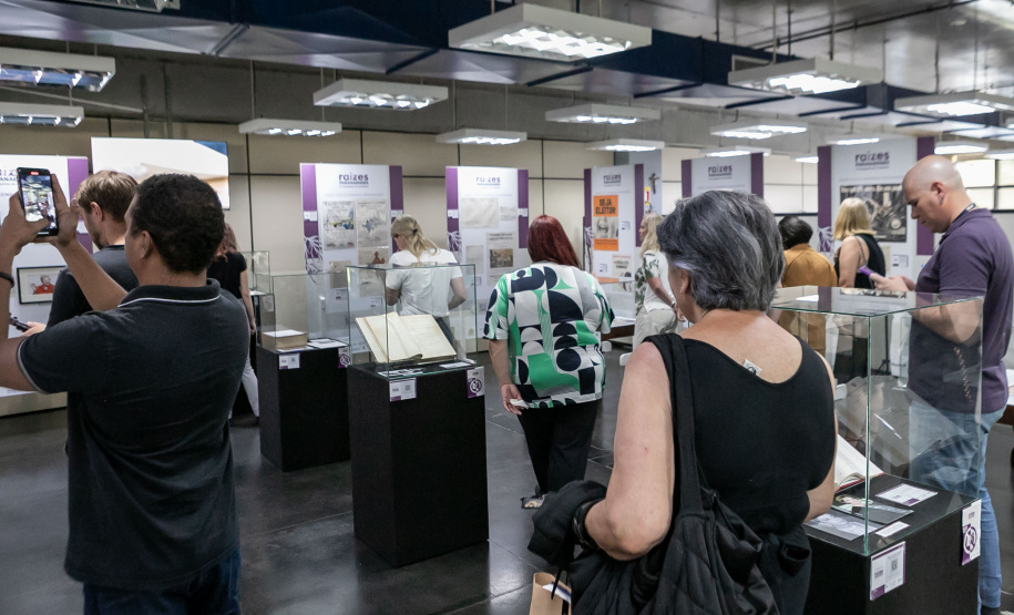 ARQUIVO PÚBLICO EXPO RAÍZES PARANAENSES