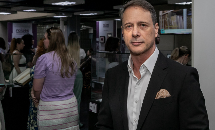 ARQUIVO PÚBLICO EXPO RAÍZES PARANAENSES