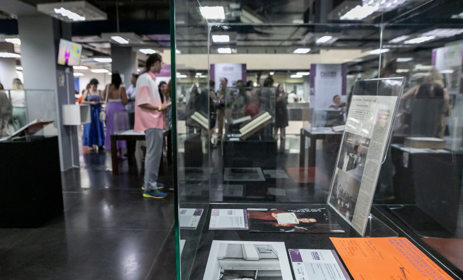 ARQUIVO PÚBLICO EXPO RAÍZES PARANAENSES
