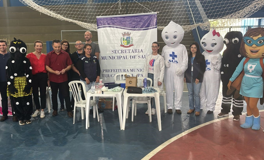 Programa Sanepar Perto de Você é mais uma opção de prestação de serviços da empresa. Usuários podem aproveitar a feira para ter, além de conhecer o trabalho da empresa, ter acesso à negociações, programa Água Solidária e atividades socioambientais.