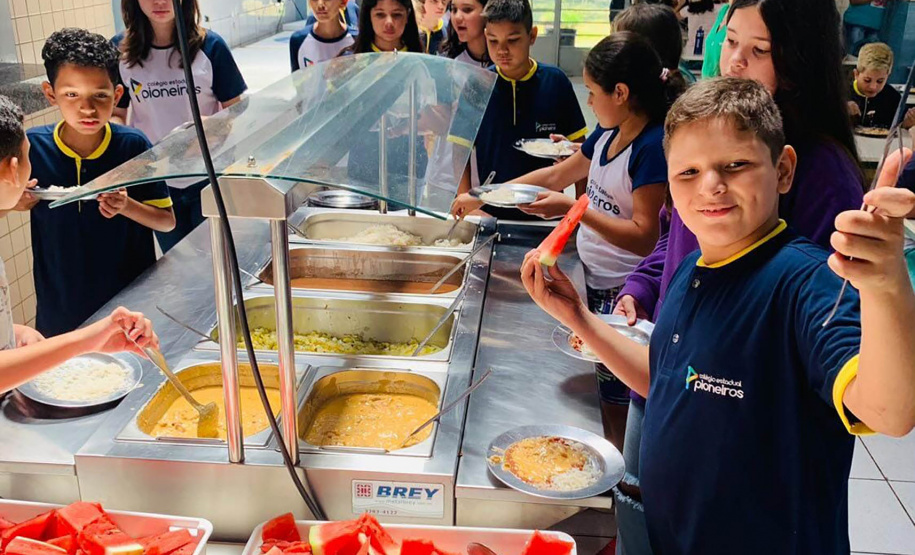 Em uma disputa de dar água na boca, Educação divulga finalistas do concurso Melhor Merenda Escolar do Paraná
