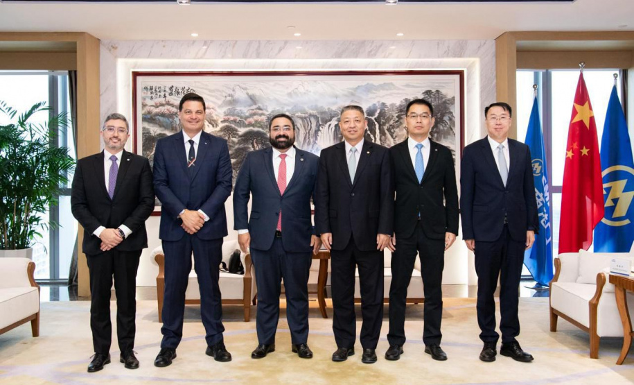 Portos do Paraná assina carta de intenções com operadora global portuária