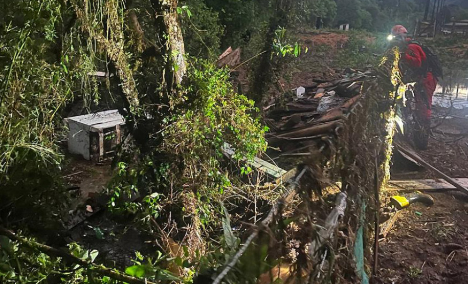Corpo de Bombeiros encontra menina desaparecida em General Carneiro