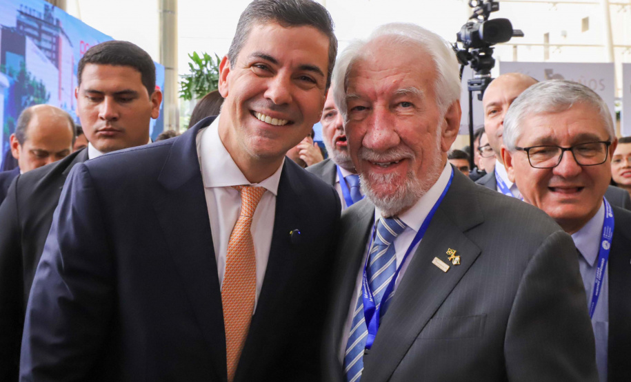 O vice-governador Darci Piana participou nesta quinta e sexta-feira (07 e 08) da 15ª edição da Expo Paraguai Brasil, realizada na sede da Confederação Sul-Americana de Futebol (Conmebol), na cidade de Luque, na Região Metropolitana de Assunção, no Paraguai.