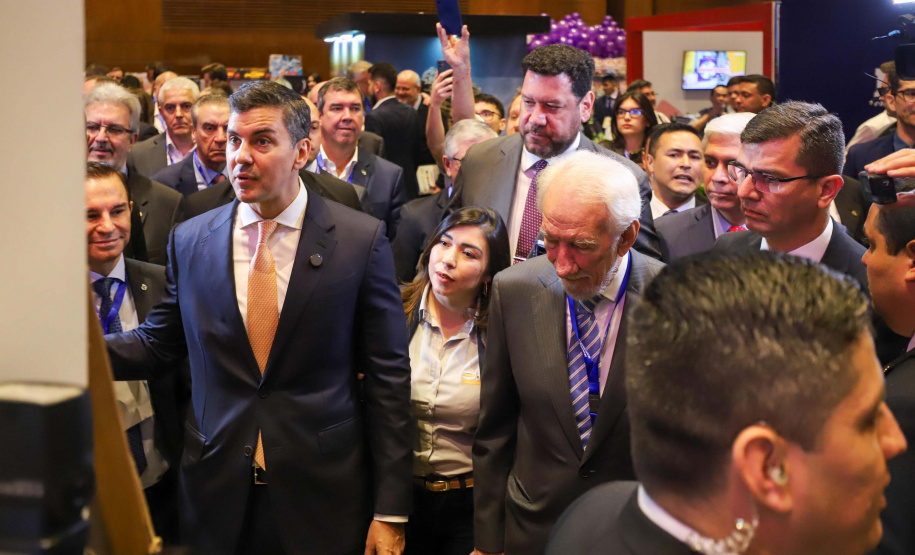 O vice-governador Darci Piana participou nesta quinta e sexta-feira (07 e 08) da 15ª edição da Expo Paraguai Brasil, realizada na sede da Confederação Sul-Americana de Futebol (Conmebol), na cidade de Luque, na Região Metropolitana de Assunção, no Paraguai.