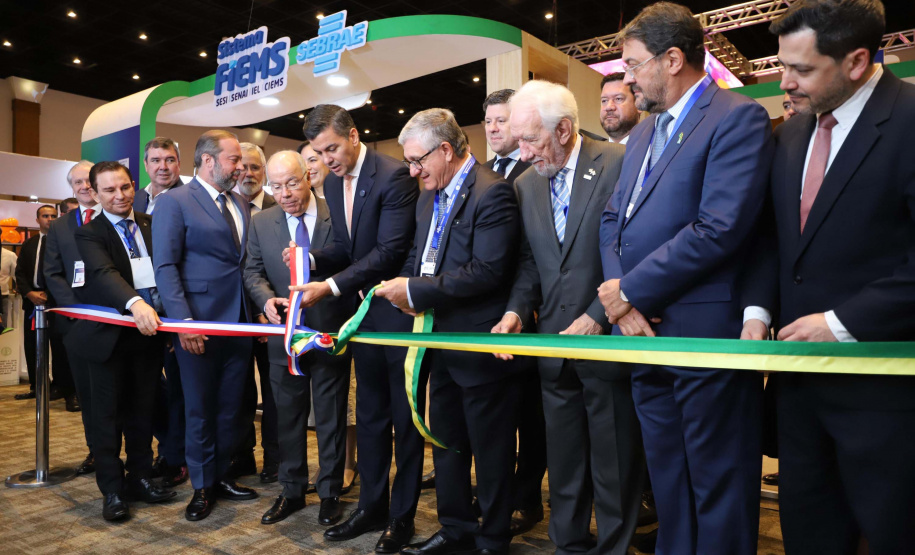 O vice-governador Darci Piana participou nesta quinta e sexta-feira (07 e 08) da 15ª edição da Expo Paraguai Brasil, realizada na sede da Confederação Sul-Americana de Futebol (Conmebol), na cidade de Luque, na Região Metropolitana de Assunção, no Paraguai.