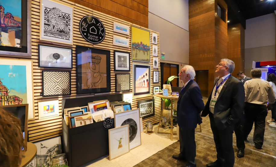 O vice-governador Darci Piana participou nesta quinta e sexta-feira (07 e 08) da 15ª edição da Expo Paraguai Brasil, realizada na sede da Confederação Sul-Americana de Futebol (Conmebol), na cidade de Luque, na Região Metropolitana de Assunção, no Paraguai.