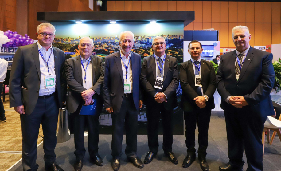 O vice-governador Darci Piana participou nesta quinta e sexta-feira (07 e 08) da 15ª edição da Expo Paraguai Brasil, realizada na sede da Confederação Sul-Americana de Futebol (Conmebol), na cidade de Luque, na Região Metropolitana de Assunção, no Paraguai.