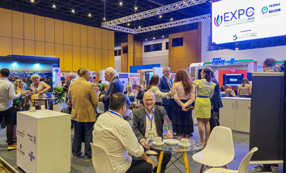 O vice-governador Darci Piana participou nesta quinta e sexta-feira (07 e 08) da 15ª edição da Expo Paraguai Brasil, realizada na sede da Confederação Sul-Americana de Futebol (Conmebol), na cidade de Luque, na Região Metropolitana de Assunção, no Paraguai.