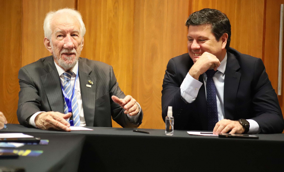 O vice-governador Darci Piana participou nesta quinta e sexta-feira (07 e 08) da 15ª edição da Expo Paraguai Brasil, realizada na sede da Confederação Sul-Americana de Futebol (Conmebol), na cidade de Luque, na Região Metropolitana de Assunção, no Paraguai.