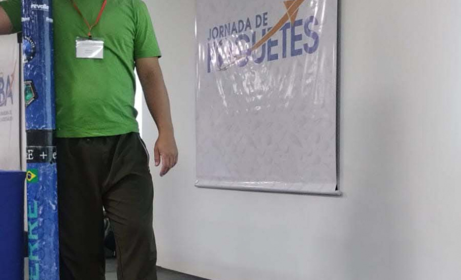 Lançando sonhos: alunos de Campo Magro Conquistam pódio com foguete de garrafas pet