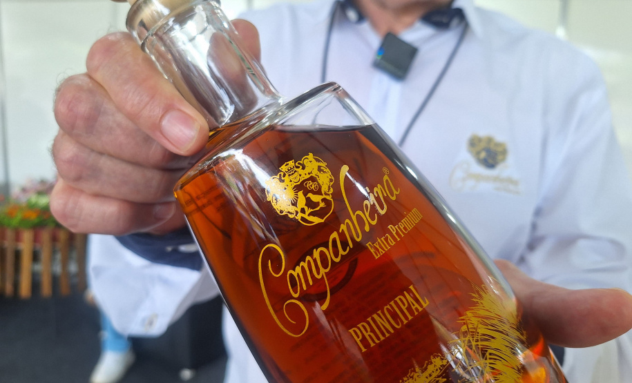 Com expositores, produtos e novos mapas, Turismo inaugura estande na Foz Internacional Boat Show