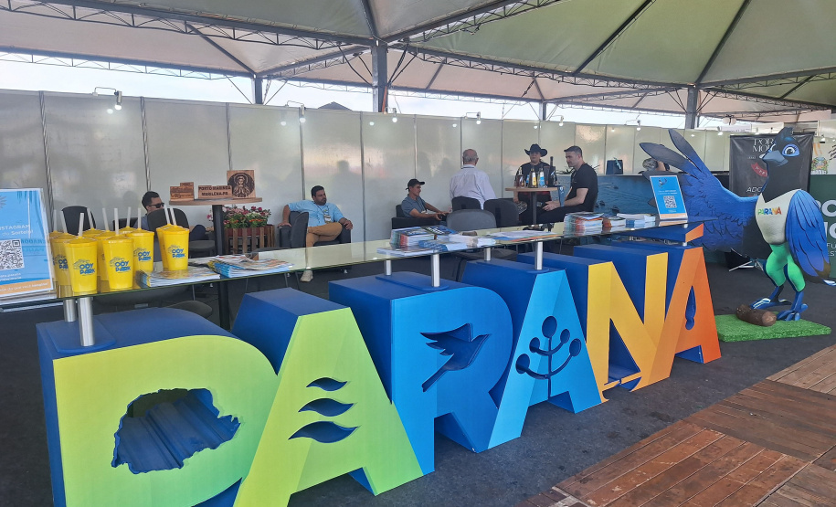 Com expositores, produtos e novos mapas, Turismo inaugura estande na Foz Internacional Boat Show