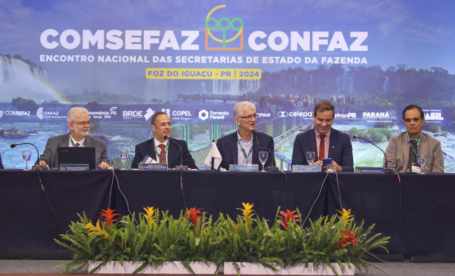 SEFA PR ASSINA MANIFESTO ALIQUOTA IMPORTADOS