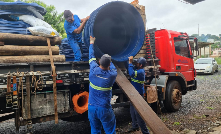 Sanepar orienta moradores de Foz do Iguaçu sobre o programa Caixa D´Água Boa