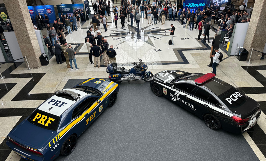 PCPR na Comunidade leva serviços de polícia judiciária e orientações a mais de 2,5 mil pessoas em Morretes, Curitiba e Pinhais