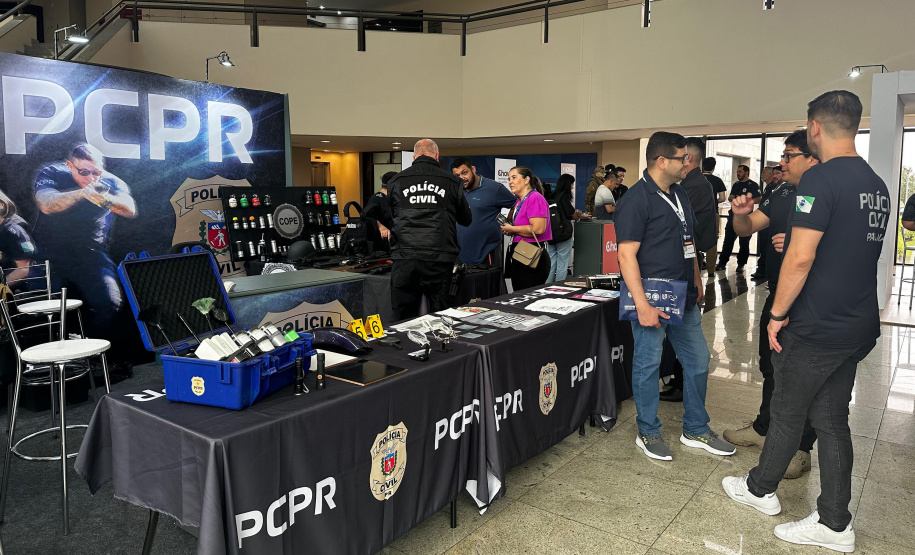 PCPR na Comunidade leva serviços de polícia judiciária e orientações a mais de 2,5 mil pessoas em Morretes, Curitiba e Pinhais