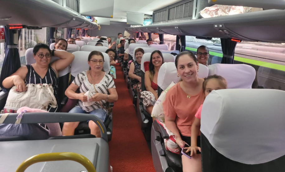 Mais de 660 pessoas já foram beneficiadas pelo programa Paraná + Viagem até novembro; novas viagens acontecem nesta semana