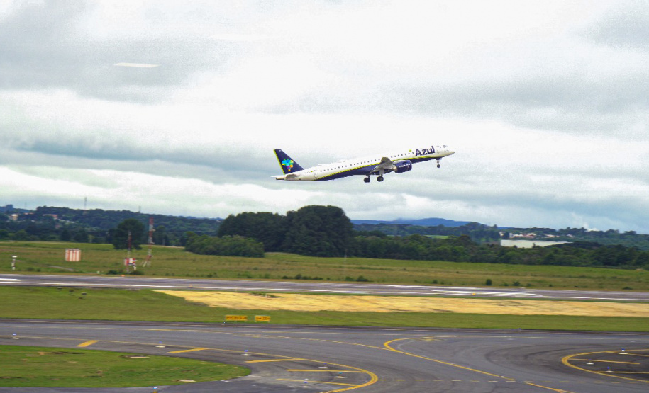 Malha aérea do Paraná recebeu investimentos e quatro novos voos internacionais diretos em 2024