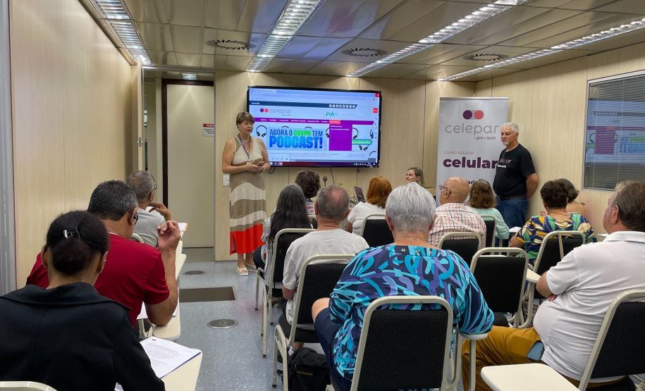 Última turma de 2024 do curso de inclusão digital para idosos começa na Celepar
