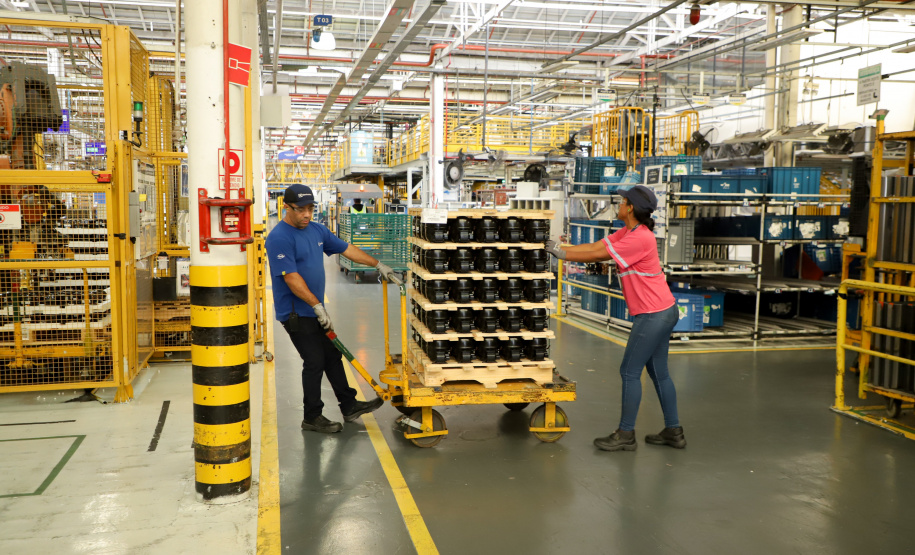 Produção de eletrodomésticos na fábrica da Electrolux em Curitiba: multinacional sueca vai expandir produção com nova planta em São José dos Pinhais.