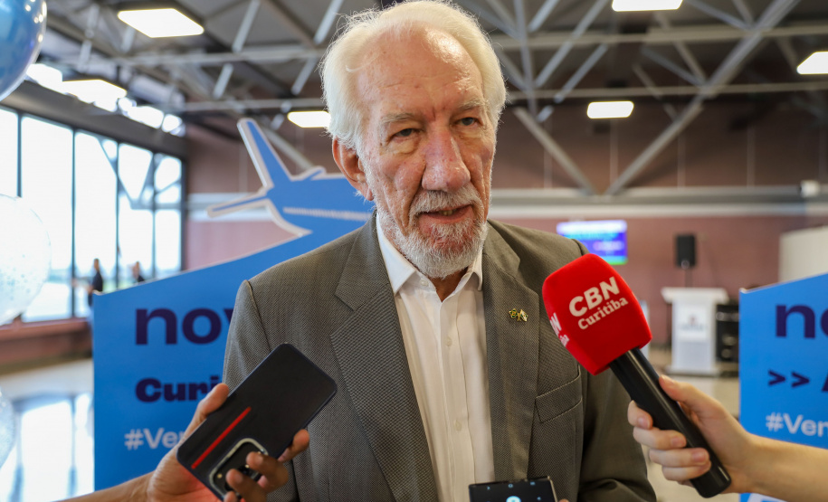 Primeiro voo direto do Paraguai desembarca lotado no Aeroporto Afonso Pena