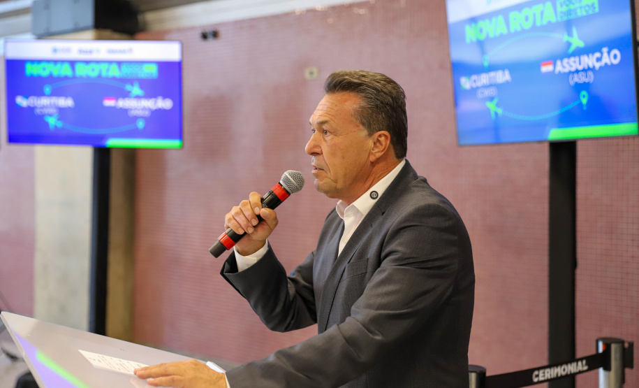 Primeiro voo direto do Paraguai desembarca lotado no Aeroporto Afonso Pena