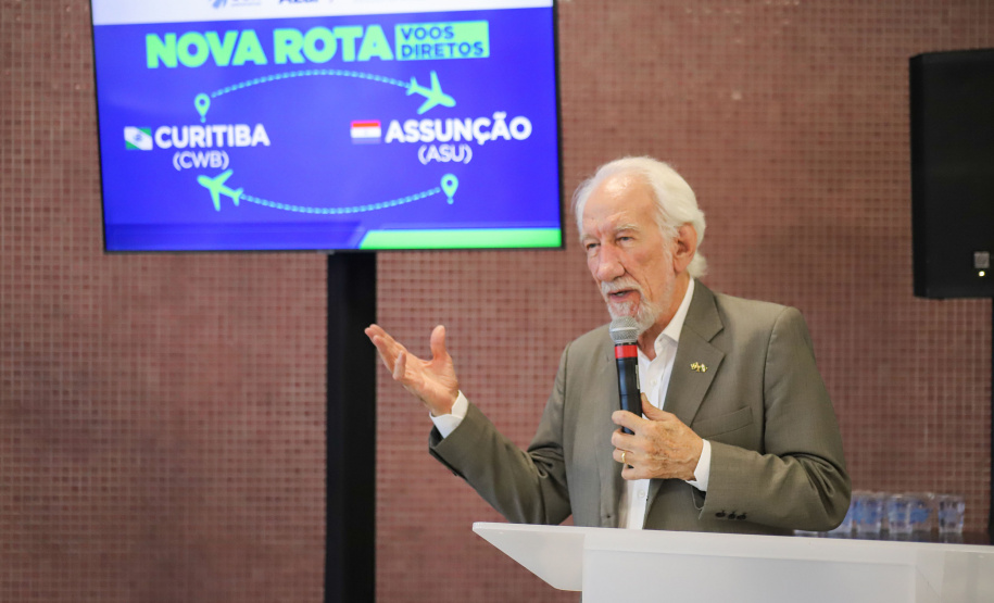 Primeiro voo direto do Paraguai desembarca lotado no Aeroporto Afonso Pena