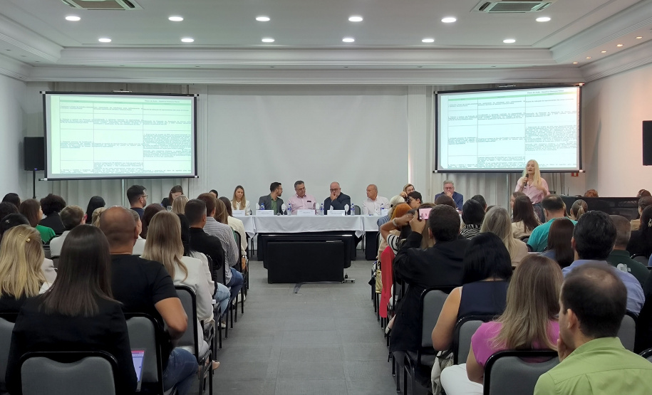 Paraná reforça capacitação em salas de vacinação e amplia Telessaúde para mais de 180 municípios