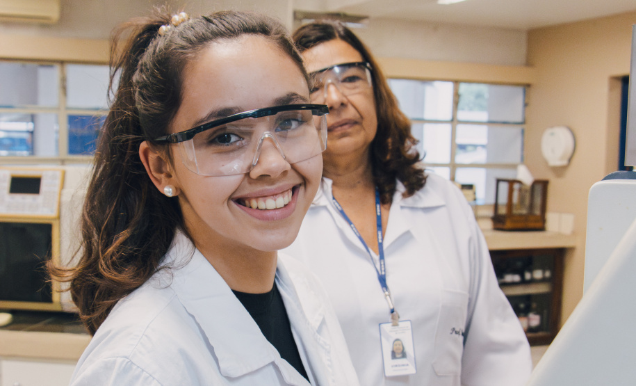 SEED SENAI AMPLIAM CURSOS TECNICOS