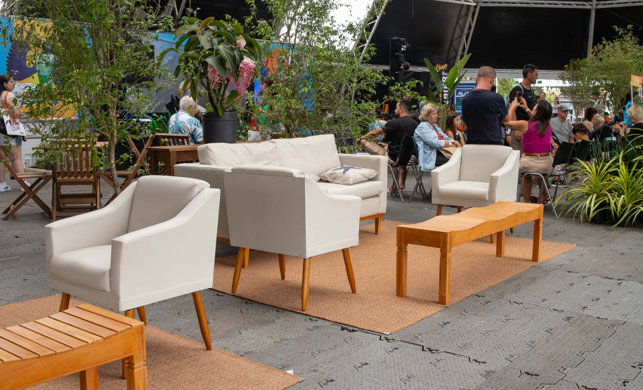 Paranaguá, 27 de dezembro de 2024 - O porto de Paranaguá recebe novo navio com turistas.