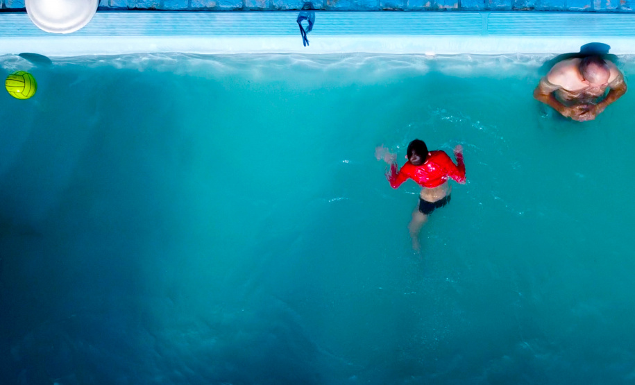 Piscinas: tratar a água evita susto com a conta no fim do mê