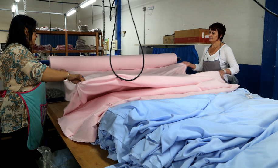 Participação das mulheres no mercado de trabalho cresce 60% no Paraná em um ano