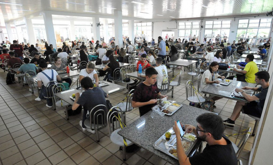 Projeto de lei busca subsidiar alimentação para estudantes das universidades estaduais