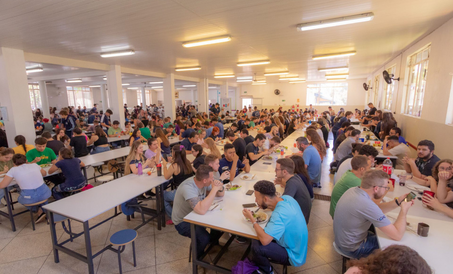 Projeto de lei busca subsidiar alimentação para estudantes das universidades estaduais