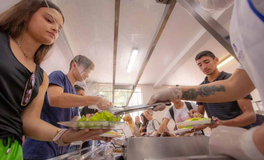 Projeto de lei busca subsidiar alimentação para estudantes das universidades estaduais