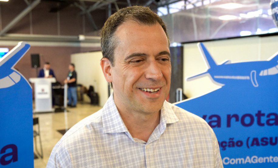 Primeiro voo direto do Paraguai desembarca lotado no Aeroporto Afonso Pena