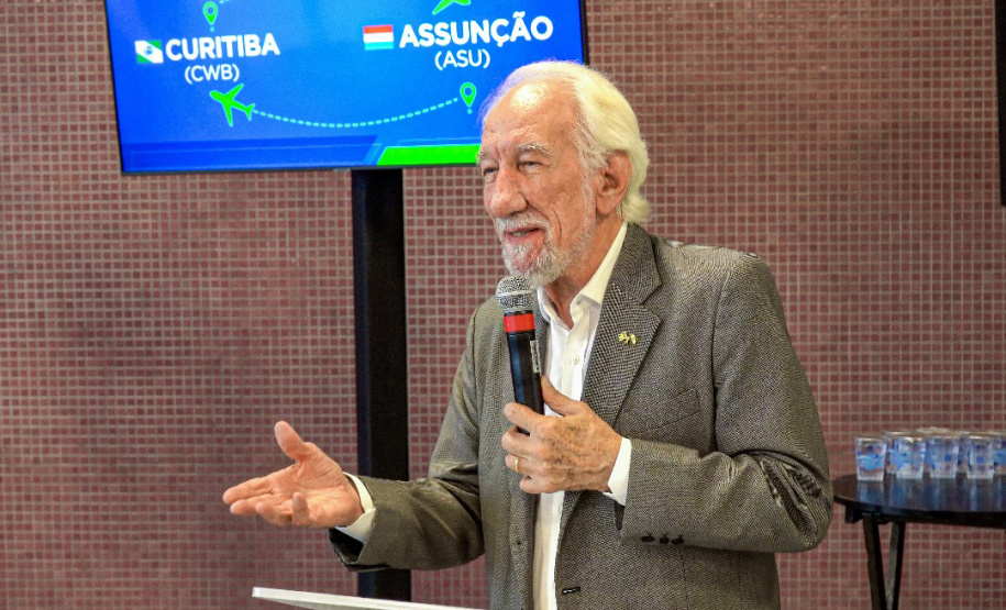 Primeiro voo direto do Paraguai desembarca lotado no Aeroporto Afonso Pena