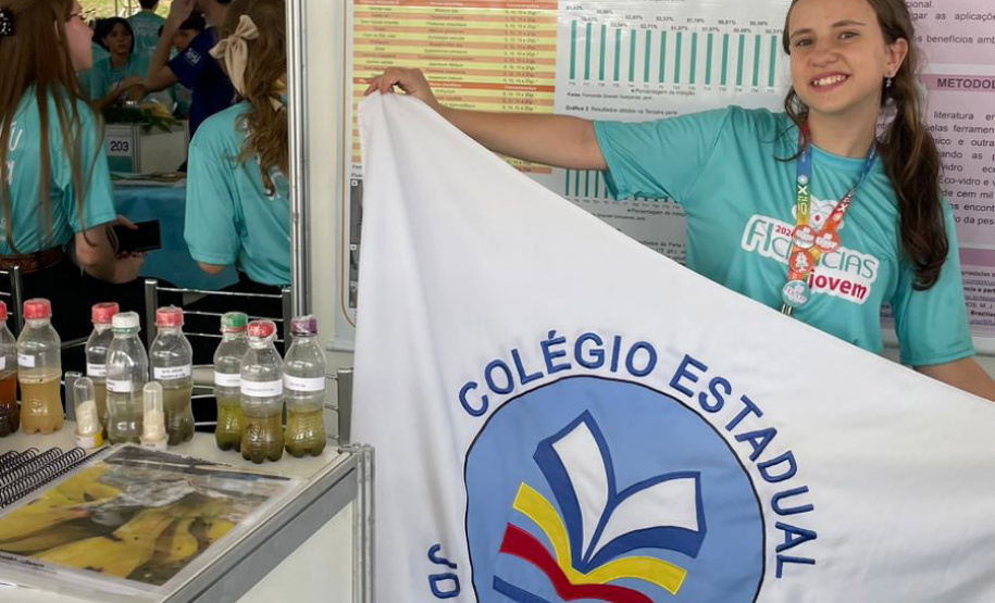 Alunos de Colégio Estadual de Toledo conquistam premiações internacionais em feira