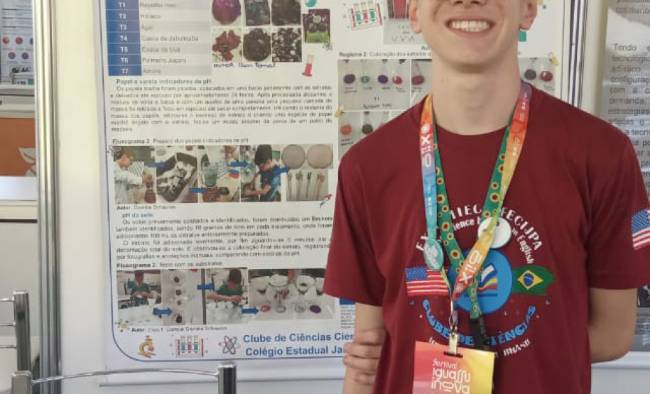 Alunos de Colégio Estadual de Toledo conquistam premiações internacionais em feira