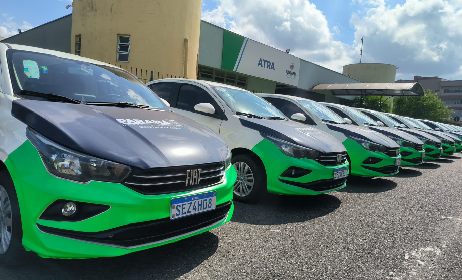 Sesa entrega 15 veículos para reforçar serviços gerenciados pela Funeas no Paraná
