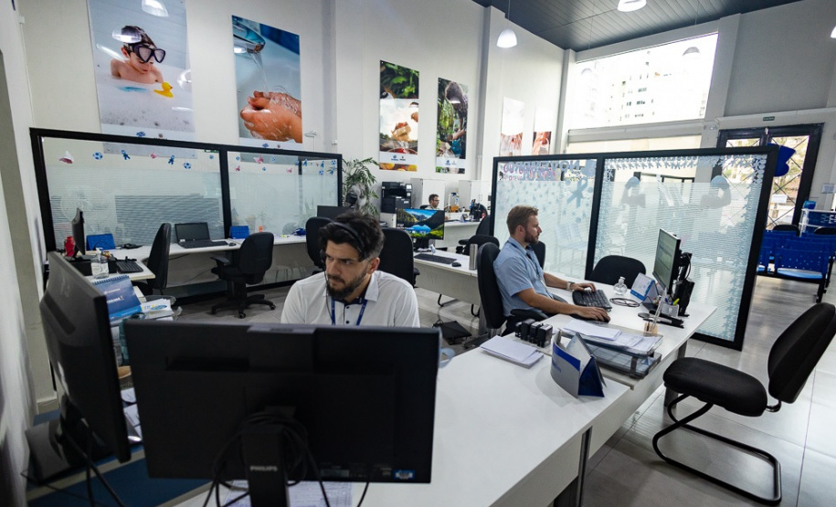 Centrais de Relacionamento da Sanepar abrem nas manhãs de 24 e 31 de dezembro