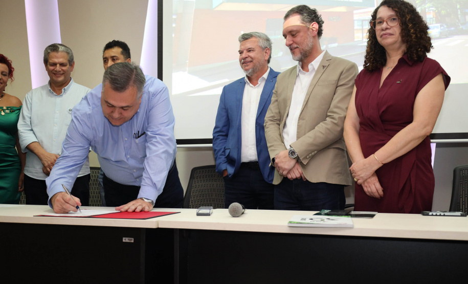 Governo do Estado autoriza ordem de serviço de R$ 19 milhões para retomada do Bloco Industrial do Hospital Universitário