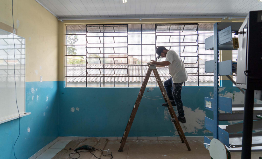 Empresas parceiras já realizam melhorias nos 82 colégios estaduais onde programa foi implantado