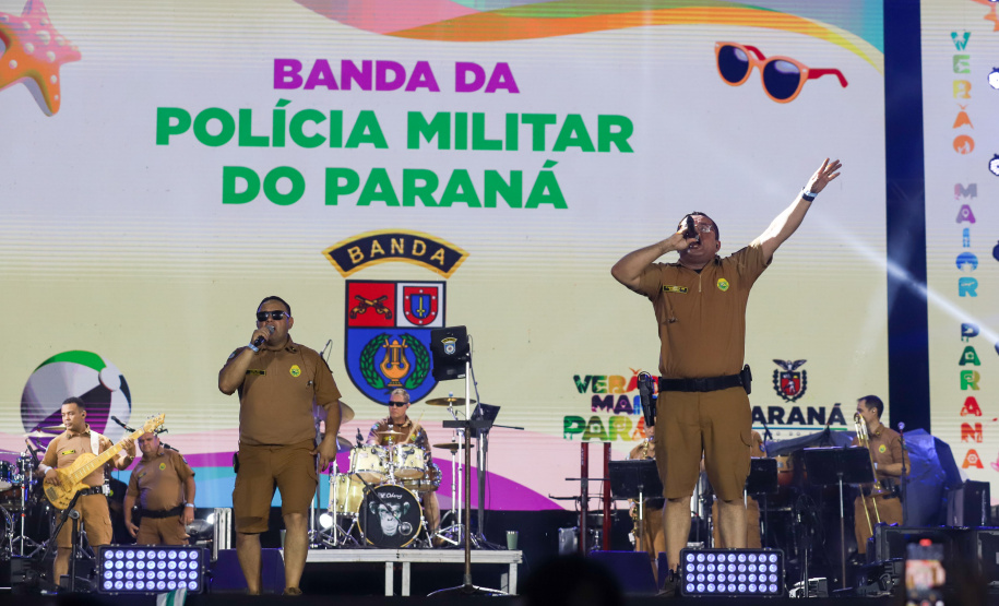 Banda da PMPR estreia no palco principal e anima público em Matinhos Foto: Geraldo Bubniak/AEN