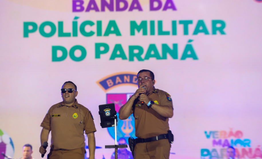 Banda da PMPR estreia no palco principal e anima público em Matinhos Foto: Geraldo Bubniak/AEN