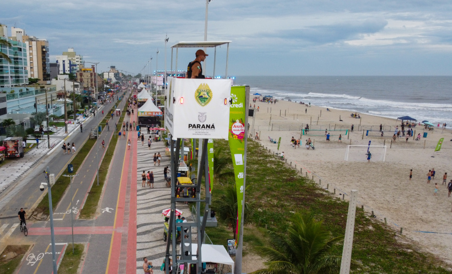 Plataforma de Observação Elevada (POE) utilizada no Verão Maior Paraná