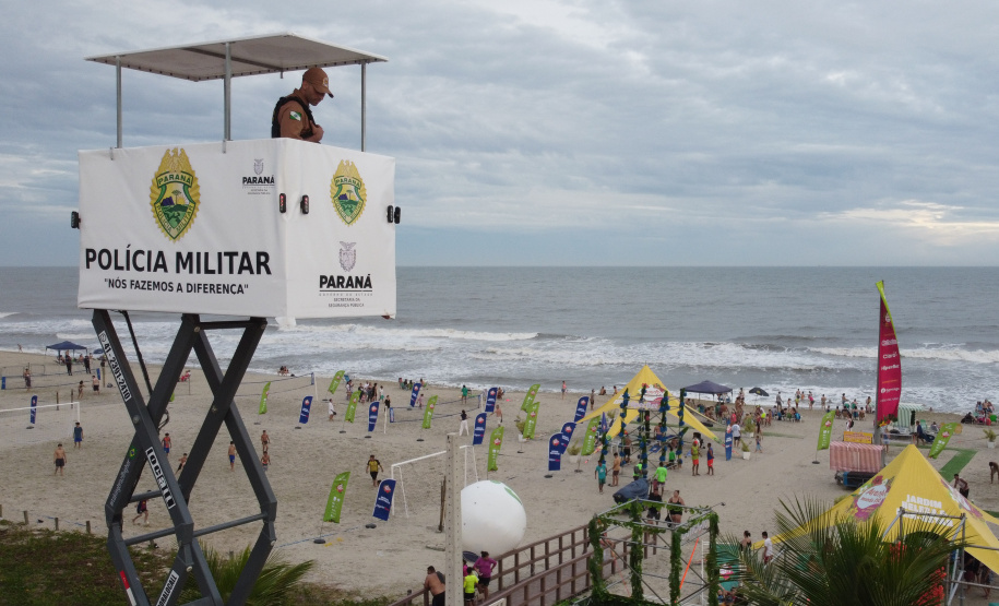 Plataforma de Observação Elevada (POE) utilizada no Verão Maior Paraná