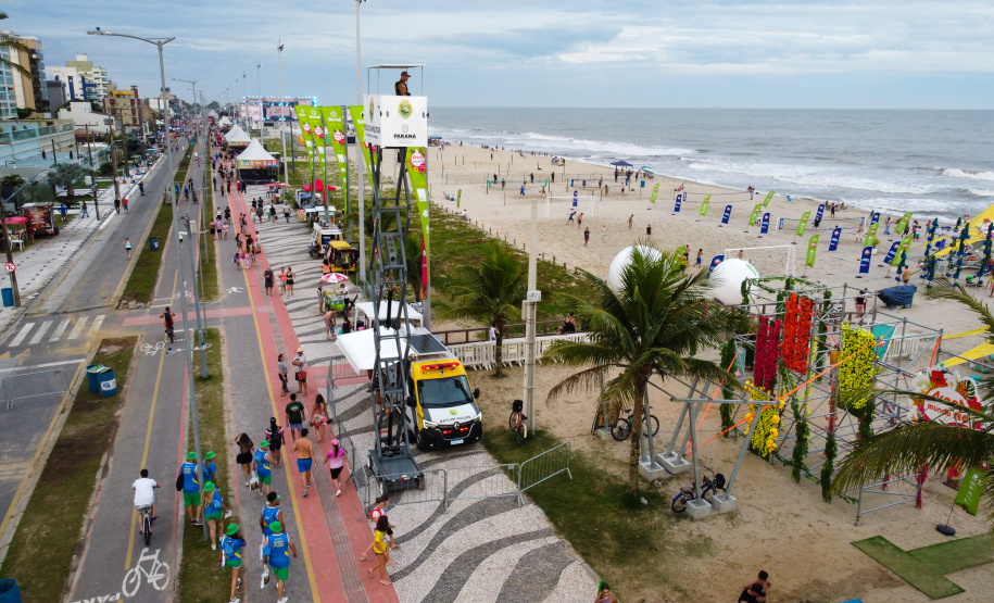Plataforma de Observação Elevada (POE) utilizada no Verão Maior Paraná