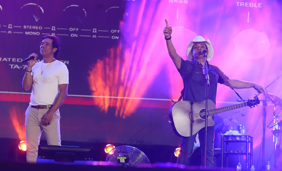 Guilherme e Santiago